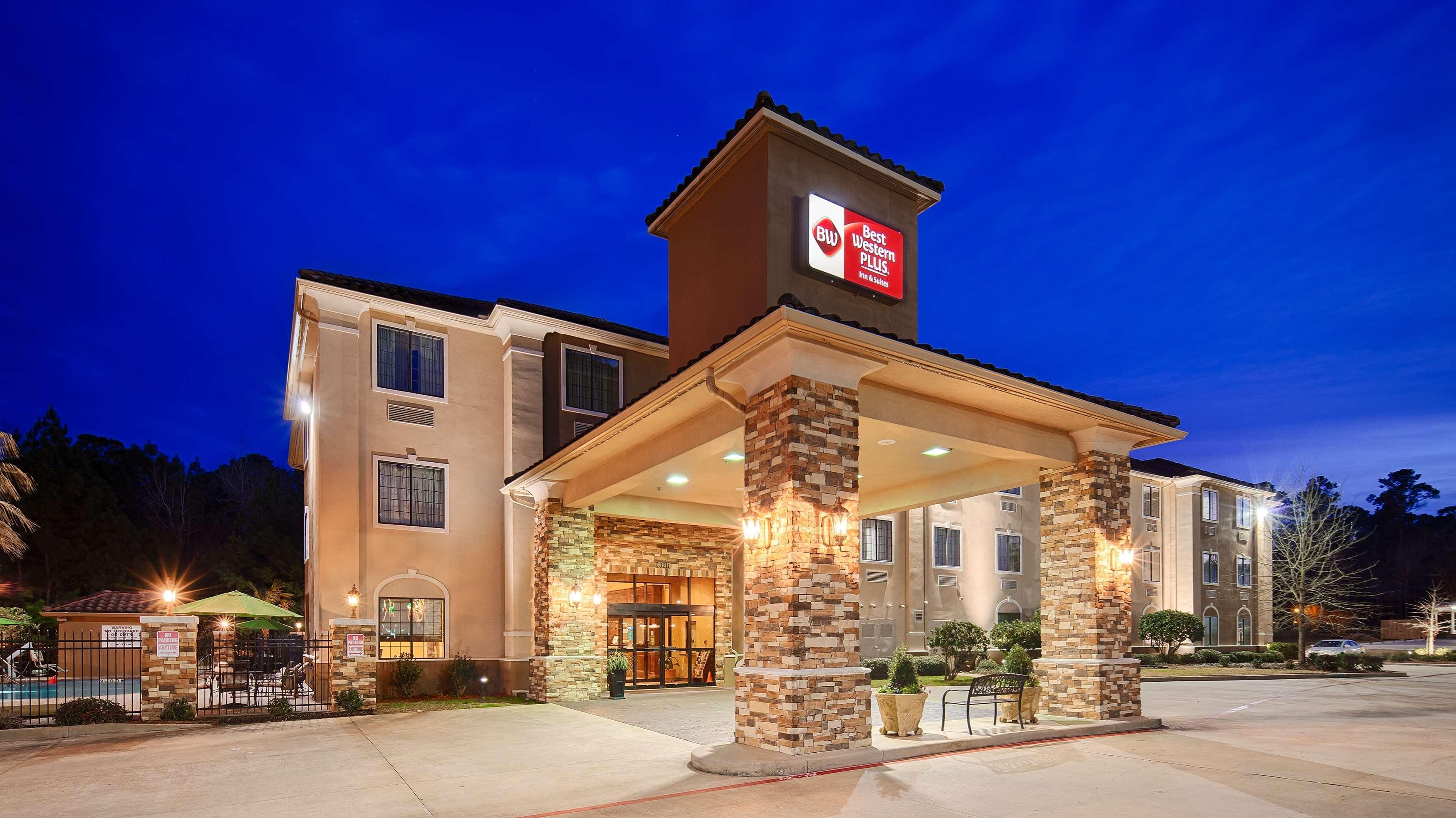Best Western Plus Crown Colony Inn & Suites Lufkin Exterior foto